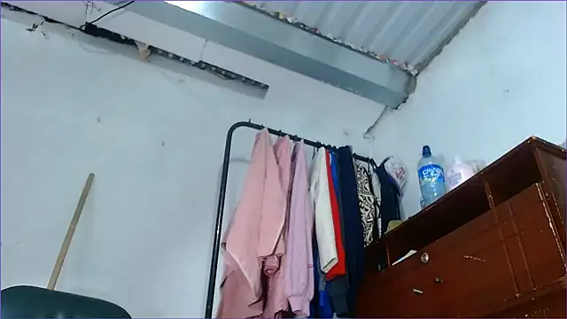 hairy_pussywet webcam