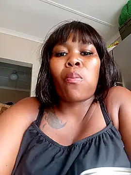 SweetieQueen1 webcam