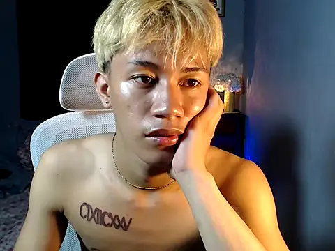 naughtyboyloy_0 webcam