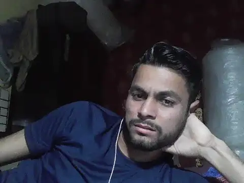 Stubborndesiboy webcam
