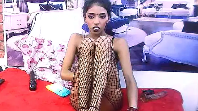IndianSexySlender webcam