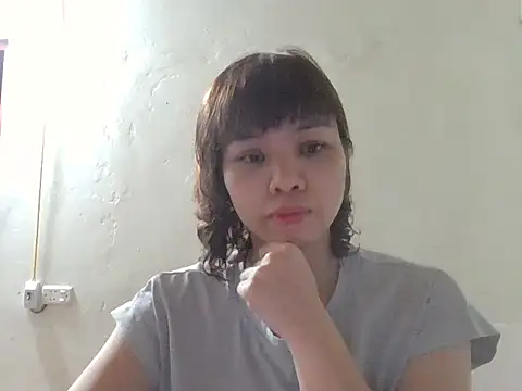 Angela-Eira webcam