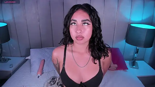 AryVixen webcam
