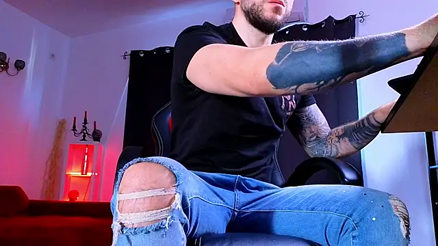 MightyAaron66 webcam