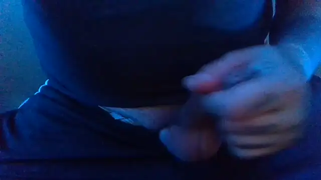 Kerrry_Caverga webcam