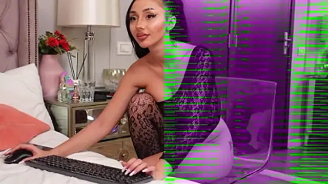 JenniferLovve webcam