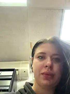 AlishaOfThorns webcam