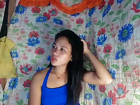 PinaySkinnyGirl webcam