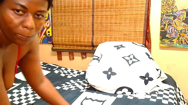 BootyQueen24X webcam