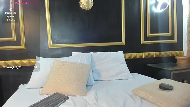 lindaa_natashaa_ webcam