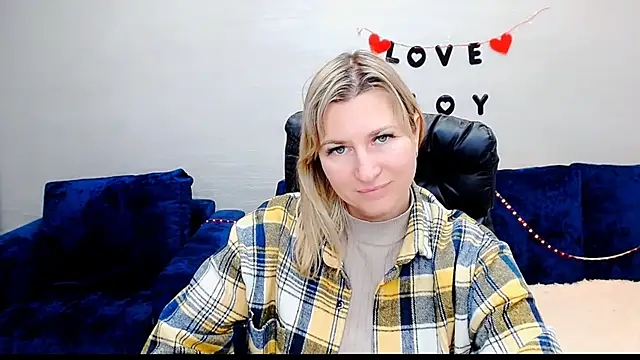 Incredible_Ariela webcam