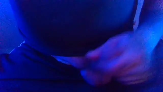 Kerrry_Caverga webcam