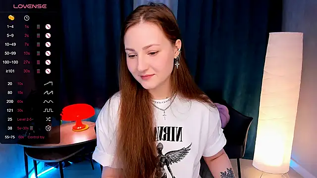 velvet_cherry_ webcam