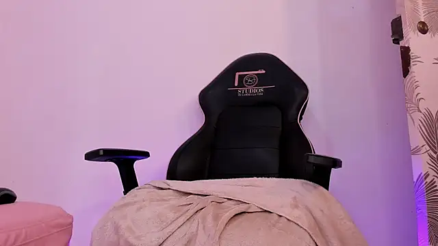 Shinedark_tay1 webcam