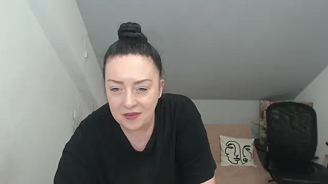 BrendaSkye webcam