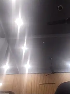 Stubborndesiboy webcam