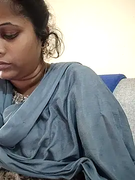 sweetqueen143 webcam