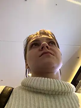 Webcam Model (ValenciaShock)  is live.Free join now!