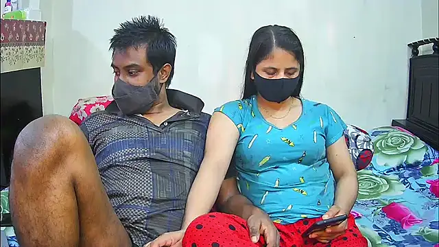 Younger_Couples webcam