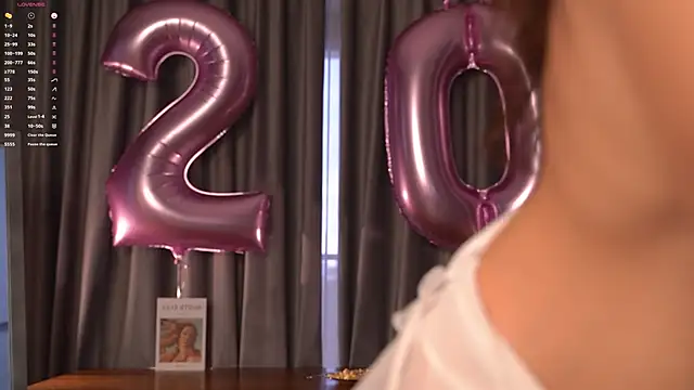 AudreyBarren's live cam