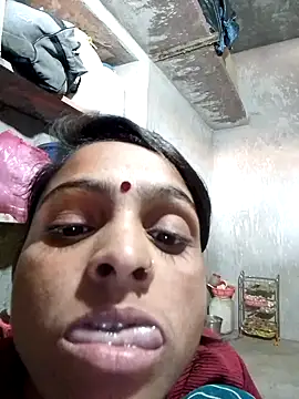 Priyanka_thakurr webcam