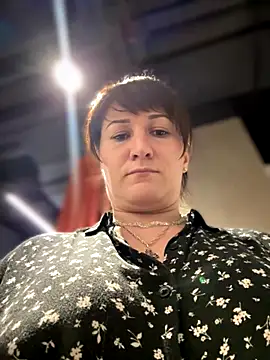 ZhenjaPoledance webcam