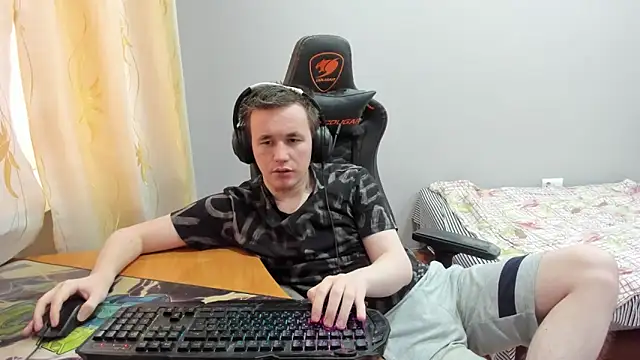 iliaskrislove webcam