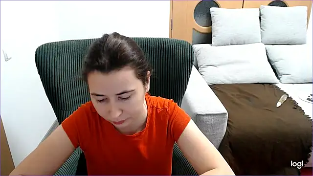 violetaflower7 - VioletaFlower7's free webcam - UK Sex Cams