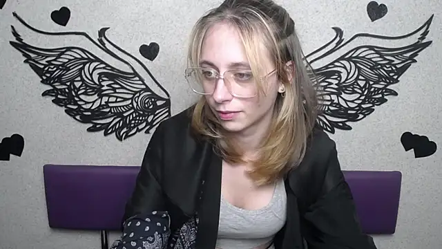 tracylll - TracyLll's free webcam - UK Sex Cams