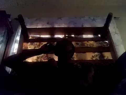 LookingLover34 webcam