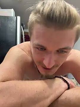 sparingteller (M young) - Shirt off,