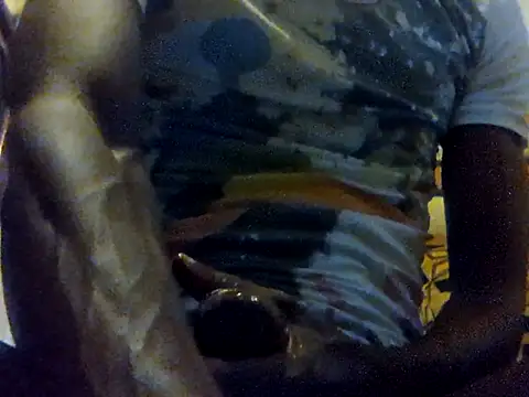 LookingLover34 webcam