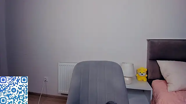 LorrieDegonia webcam