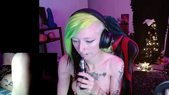 alicewonder09 webcam