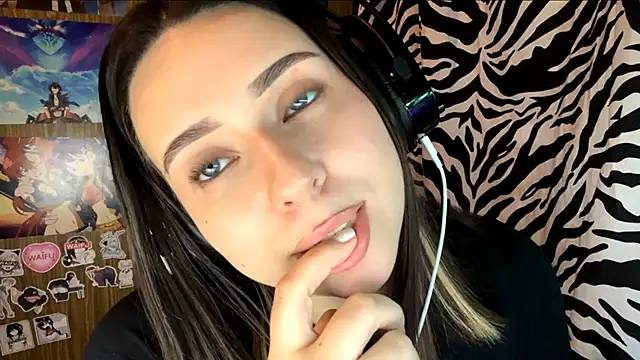 AngeliqueSulima webcam