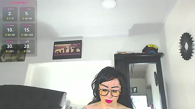 Vicky_hotmilf webcam