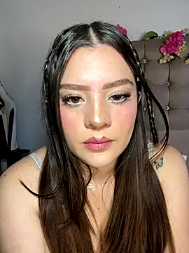 jullieetta (F young) - oil + 2 fingers on my ass 🤟🏼🍑