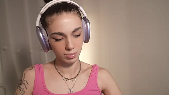 mystica_ (F teen) - breast massage