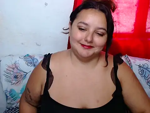 keilyhall (F young) - show of my wet pussy with all my juices