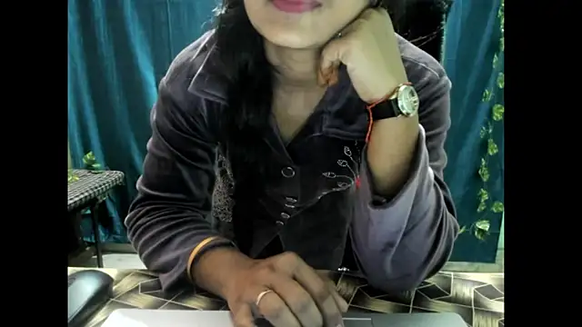 Forever_Love2025 webcam