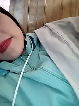 Webcam Model (Sinejdk3) is live