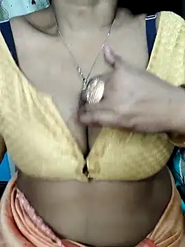 Hotty_Kavita webcam