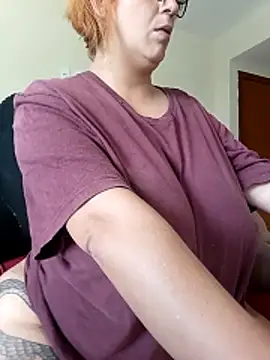 Escarlate4you_ webcam