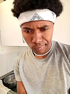 man_black_hot24 webcam