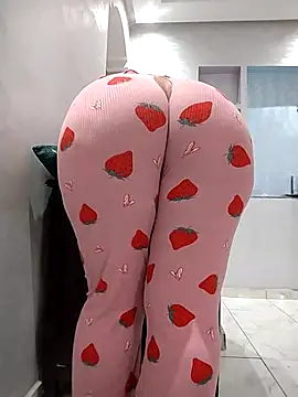 dalou3a-69 (F teen) - Open ass  افتح طيزي 🔥🤤