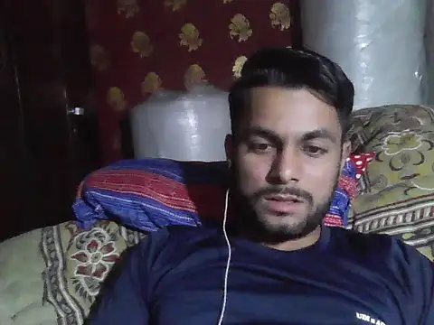 Stubborndesiboy webcam