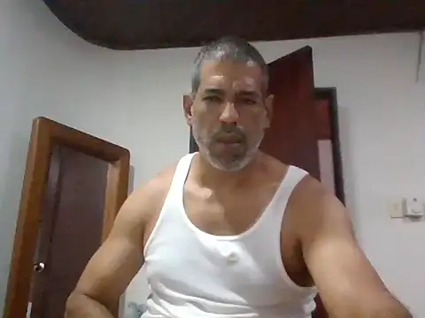 jackbigcock11 webcam