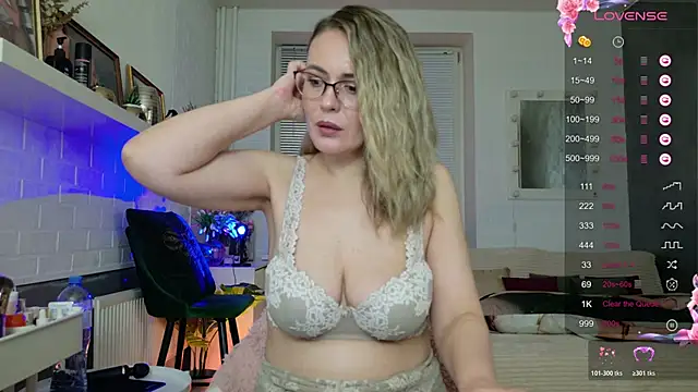 -Bullet_Nipples- webcam