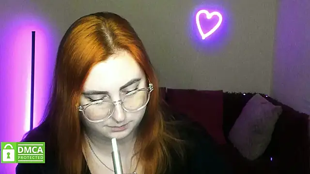 Alicia_love00 webcam