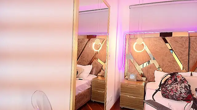 zarah_andrew__ webcam